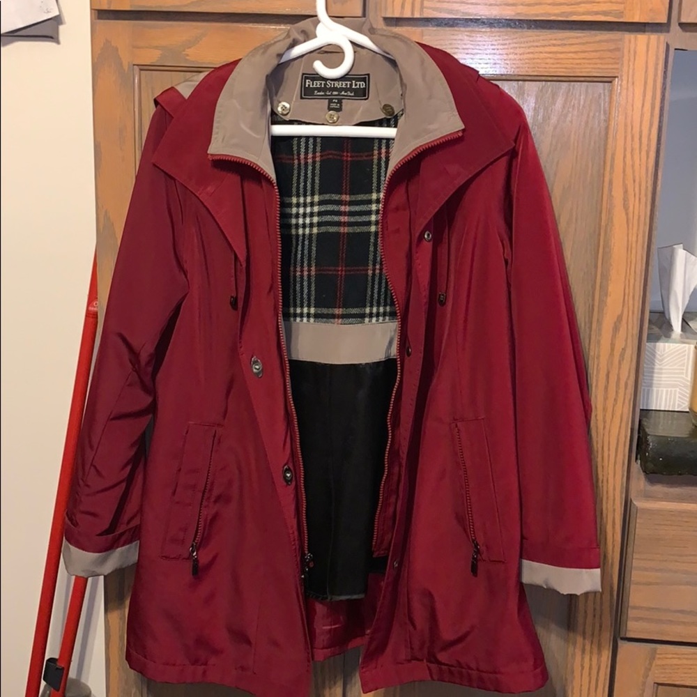 Fleet Street Three-Season’s Raincoat! ☔️